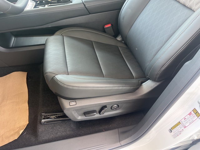 2025 Nissan Murano Platinum photo 6