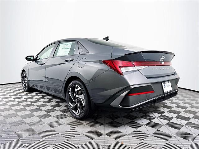 2025 Hyundai Elantra Hybrid SEL Sport photo 4