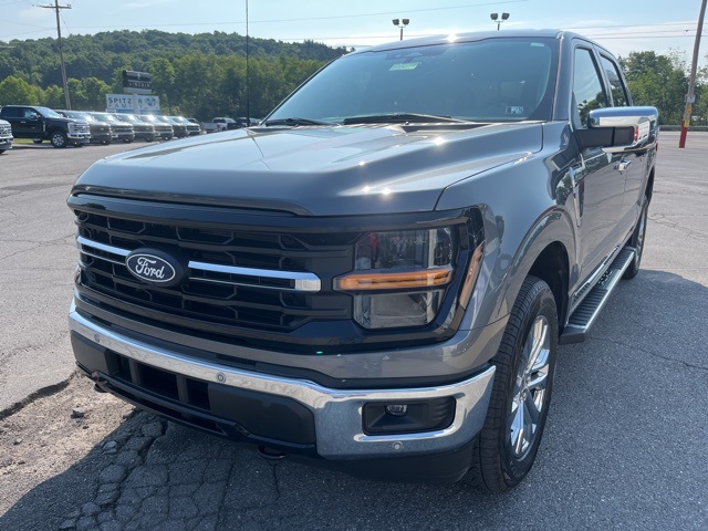 2024 Ford F-150 XLT photo 3