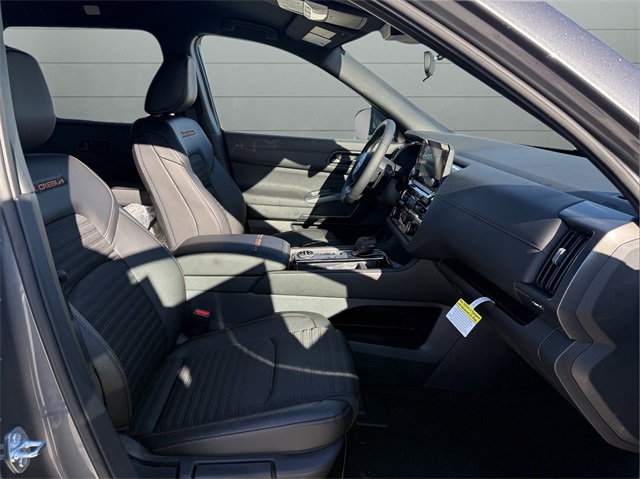 2025 Nissan Pathfinder Rock Creek photo 23