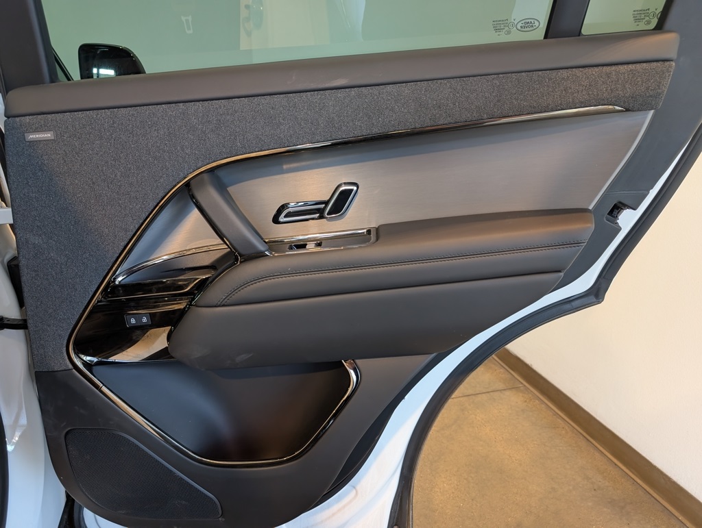 2024 Land Rover Range Rover Sport SE photo 22
