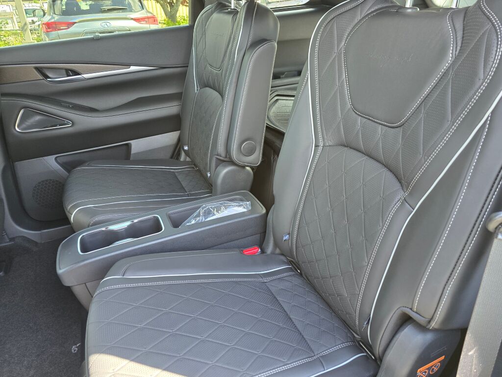 2025 Infiniti QX60 Autograph AWD photo 18