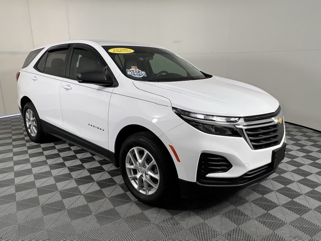 2024 Chevrolet Equinox LS's photo