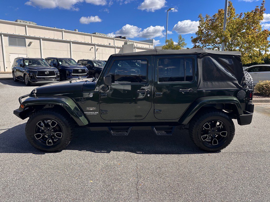 2011 Jeep Wrangler Unlimited Sahara photo 4