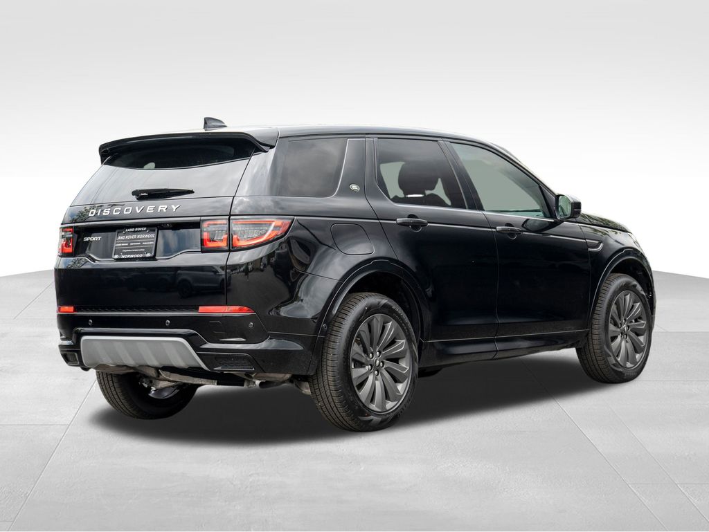 2025 Land Rover Discovery Sport S photo 4