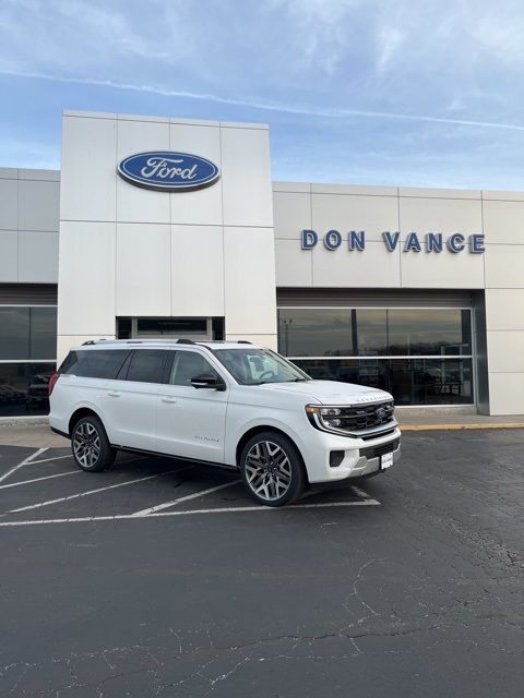 2025 Ford Expedition Platinum's photo