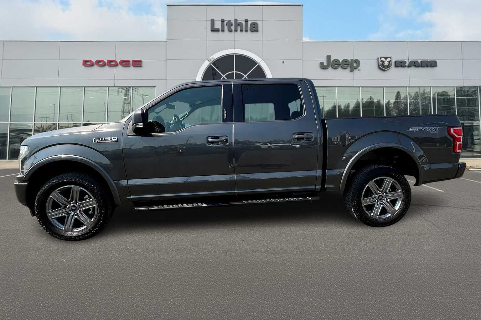 2020 Ford F-150 XLT photo 3