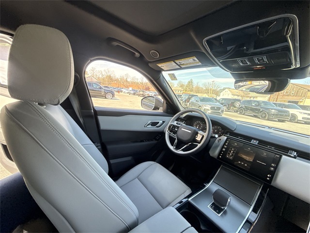 2026 Land Rover Range Rover Velar S photo 7