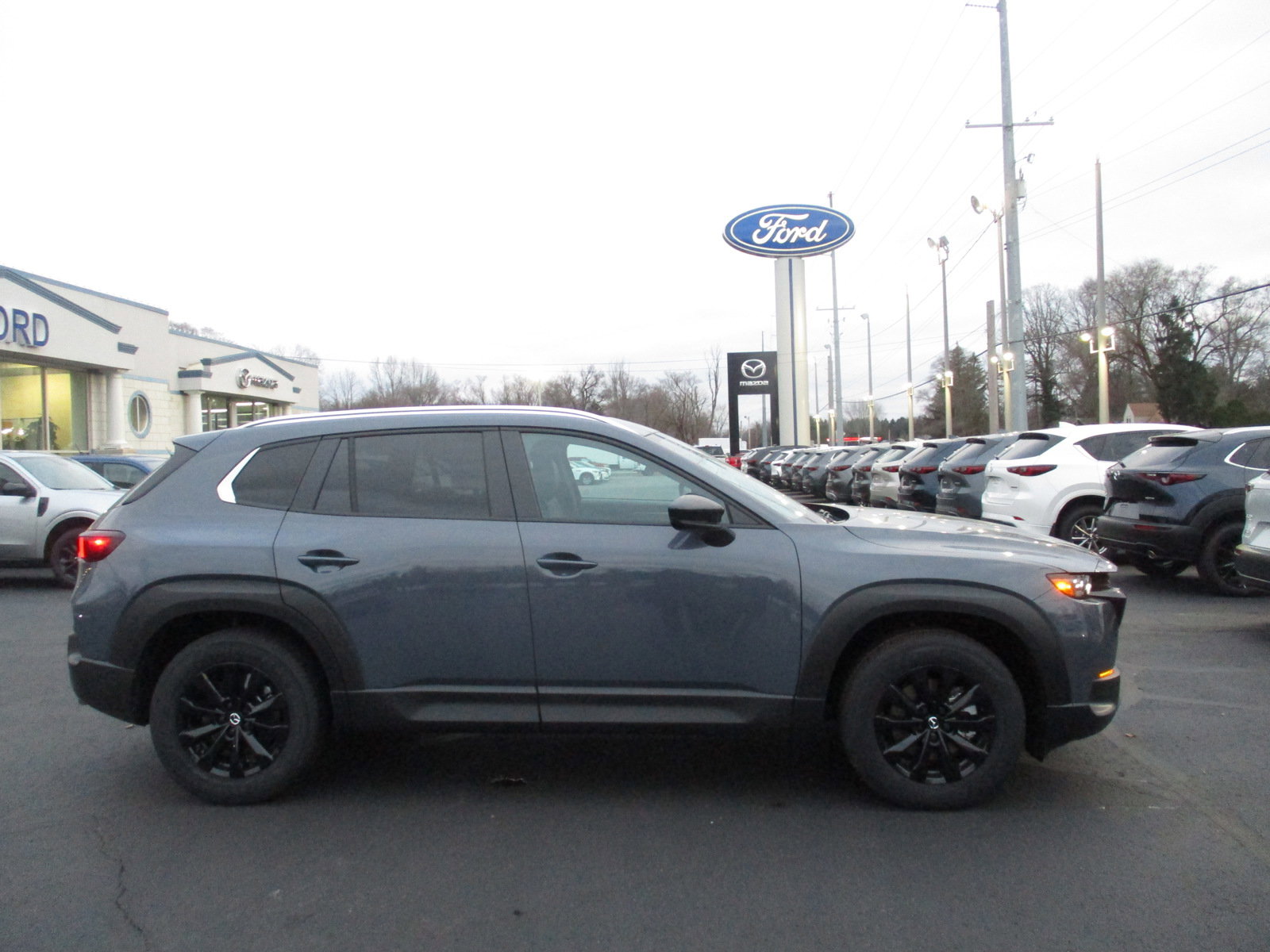 2025 Mazda CX-50 2.5 S Premium photo 5