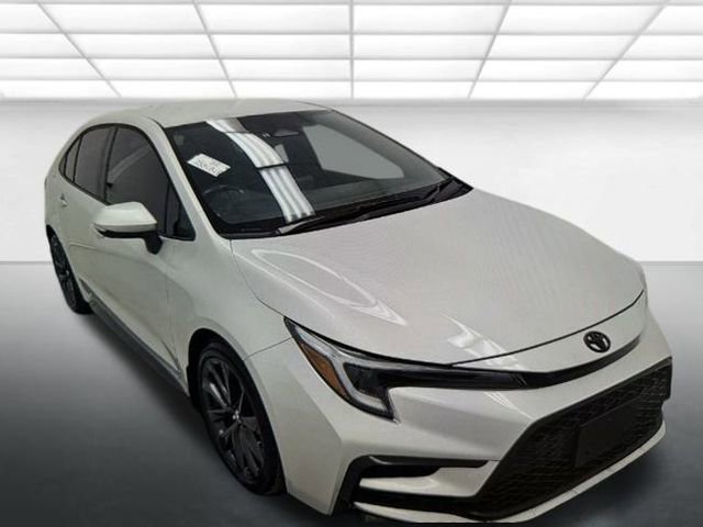 2024 Toyota Corolla SE's photo