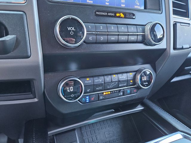 2020 Ford Expedition XLT photo 12