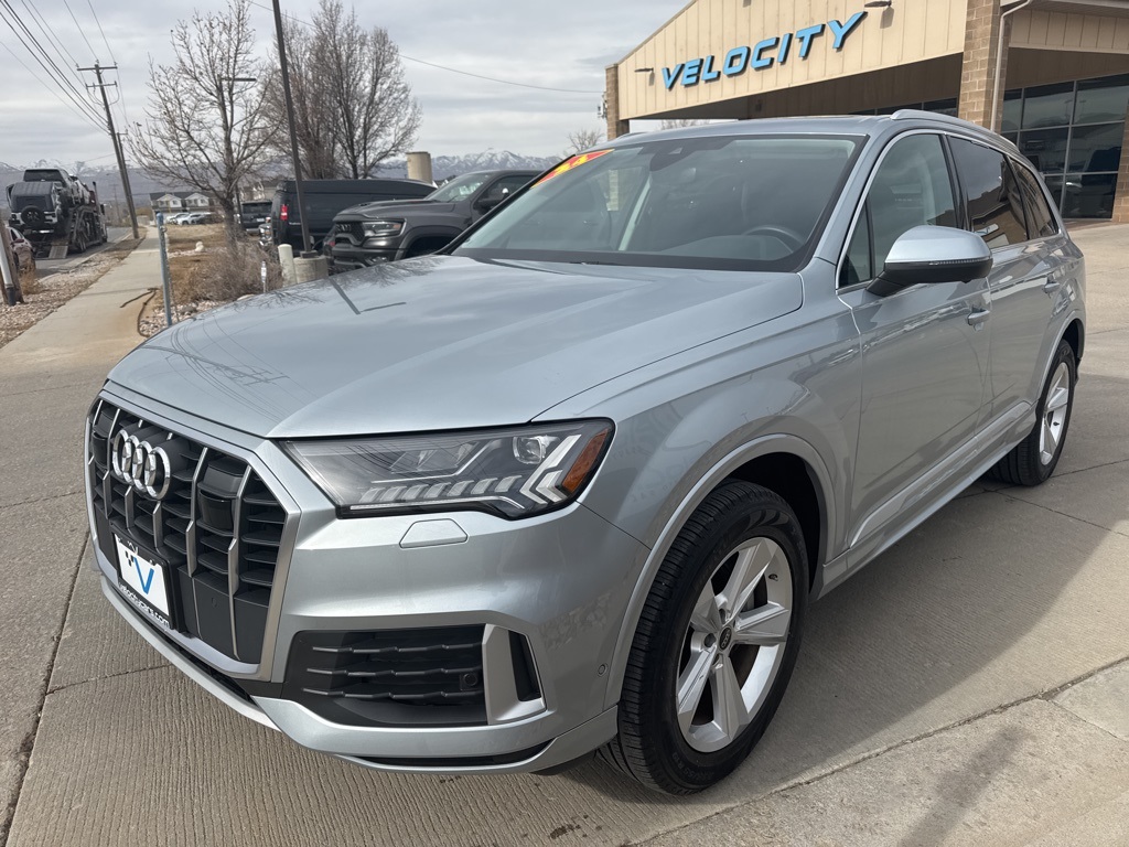 2024 Audi Q7 45 Premium Plus photo 3