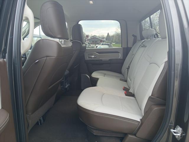 2025 Ram 3500 Laramie photo 24