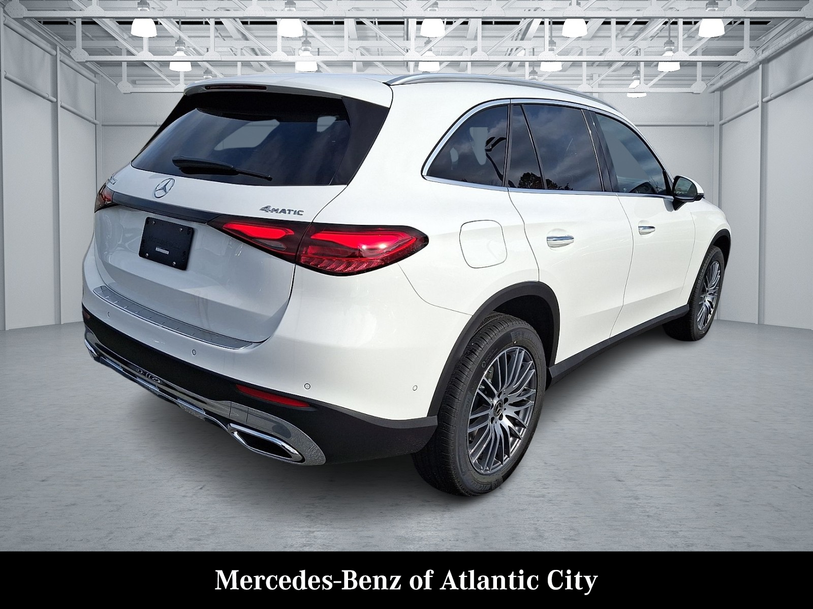 2026 Mercedes Benz GLC 300 4MATIC photo 4
