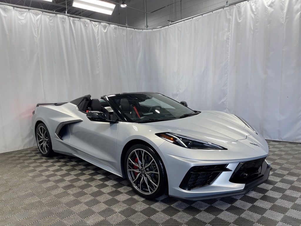 2024 Chevrolet Corvette Stingray 3LT photo 2