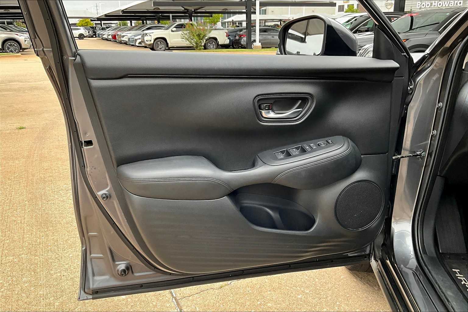 2025 Honda HR-V LX photo 23