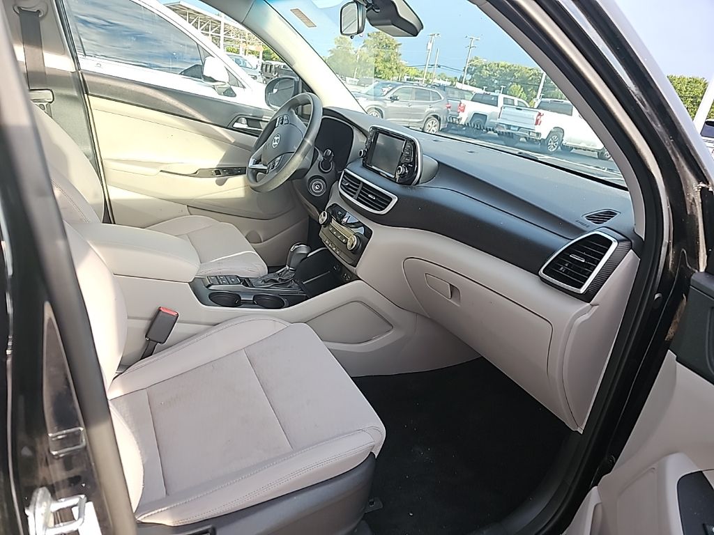 2021 Hyundai Tucson SE photo 11