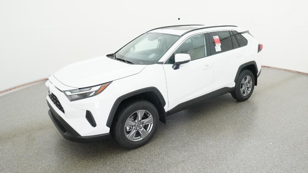 2025 Toyota RAV4 XLE's photo