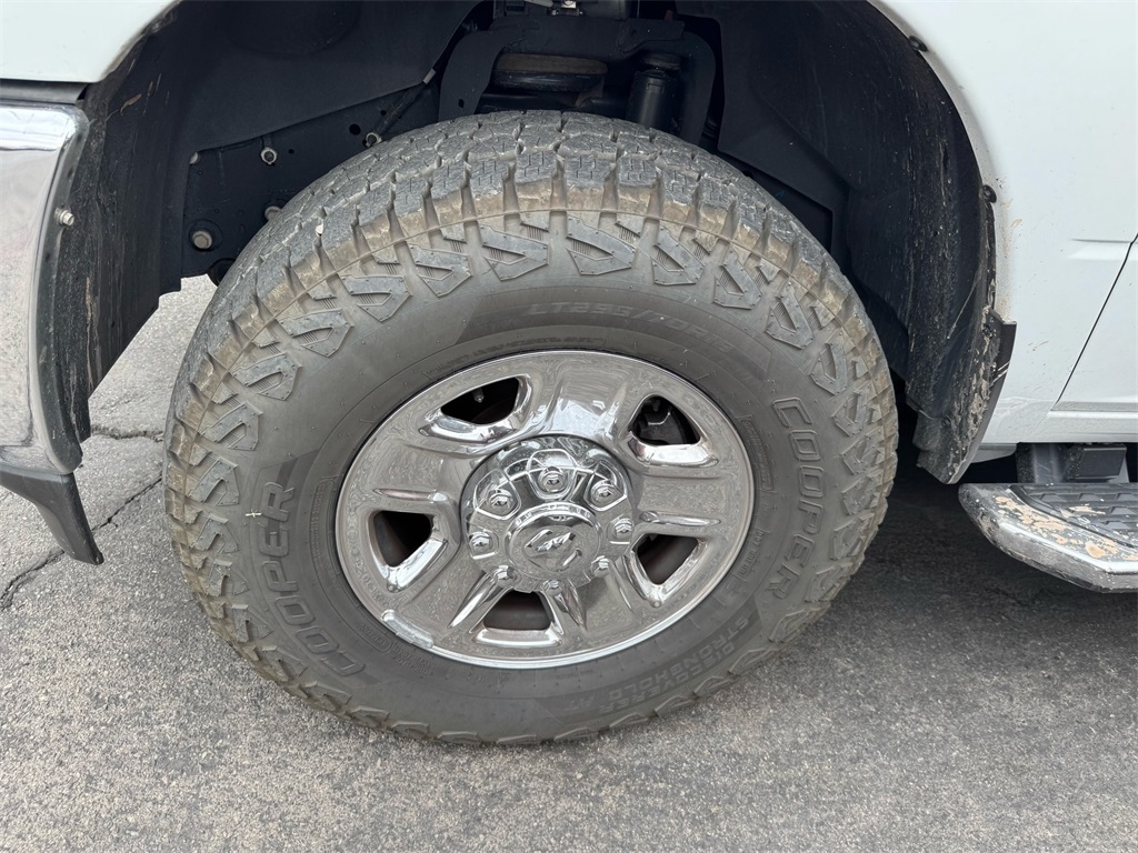 2024 Ram 3500 Tradesman photo 2