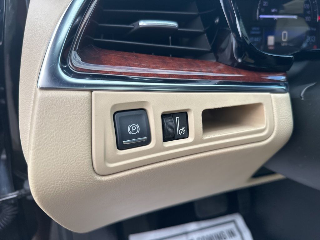 2017 Cadillac XT5 Luxury photo 15