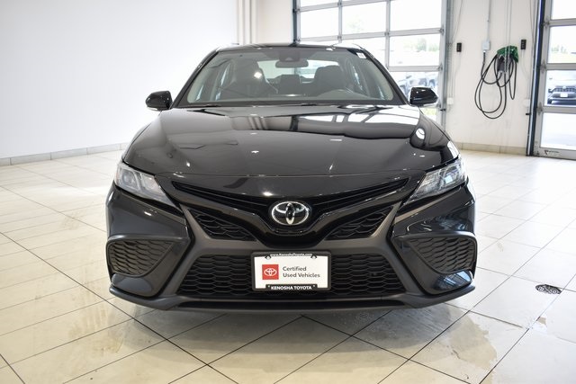 2024 Toyota Camry SE photo 3