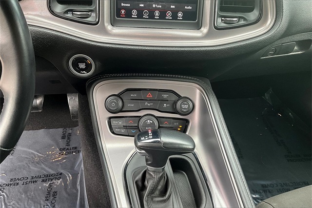 2023 Dodge Challenger GT photo 13