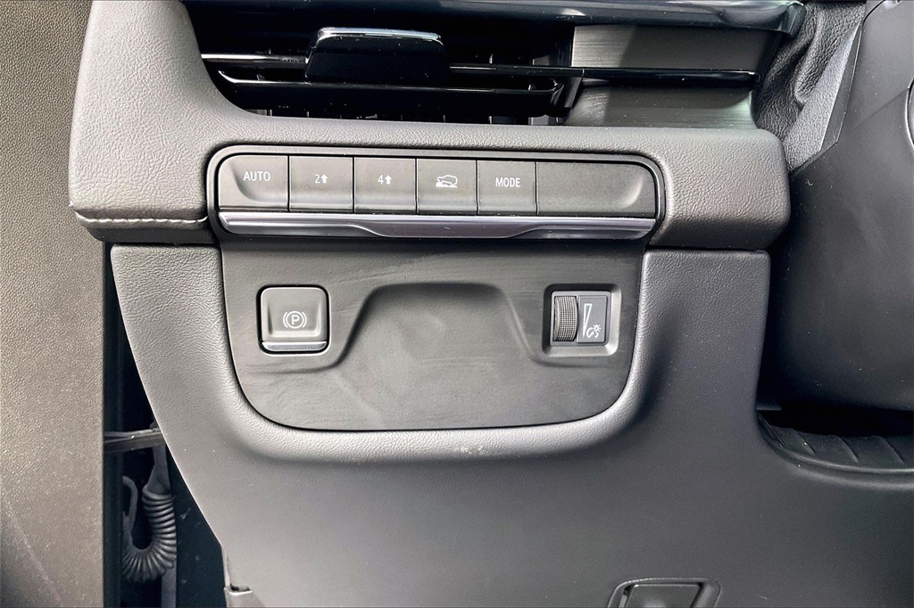 2024 CADILLAC ESCALADE - Image 35