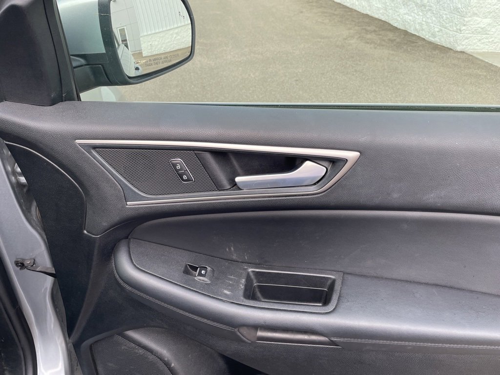 2024 Ford Edge SEL photo 15