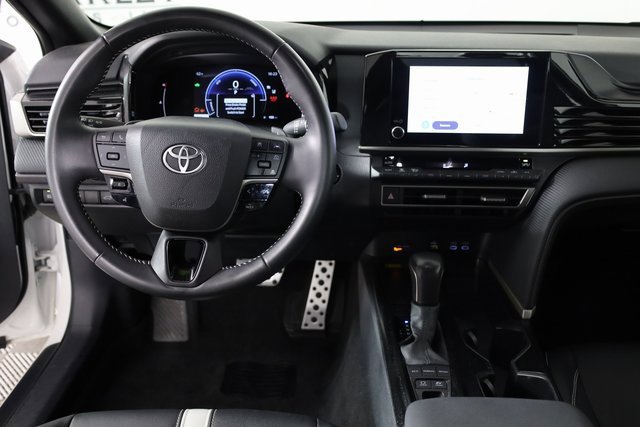 2025 Toyota Camry LE photo 2