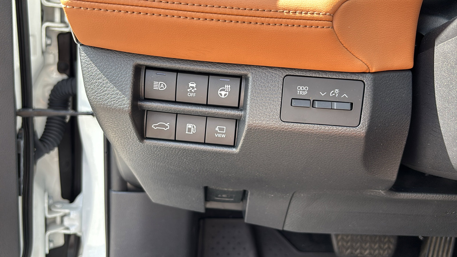 2020 Toyota Avalon Limited photo 12