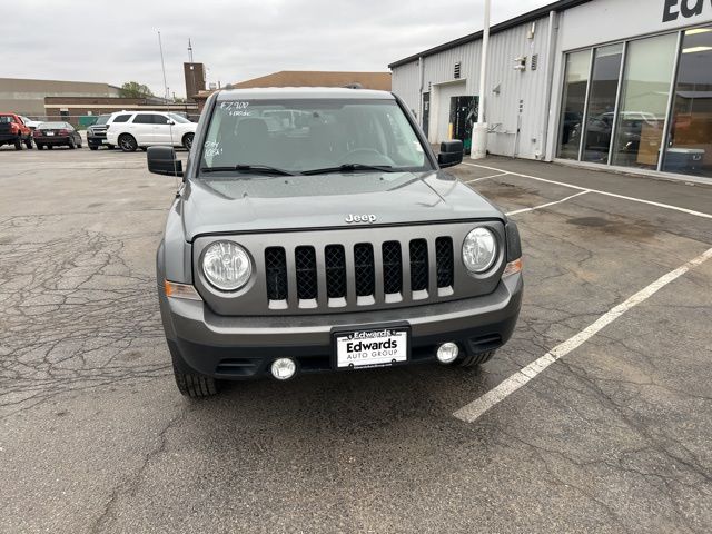 2014 Jeep Patriot Latitude photo 4