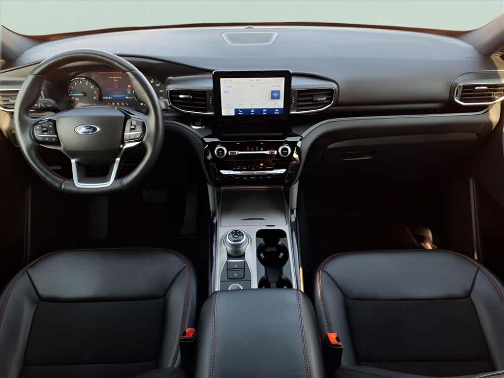 2022 Ford Explorer ST-Line photo 9