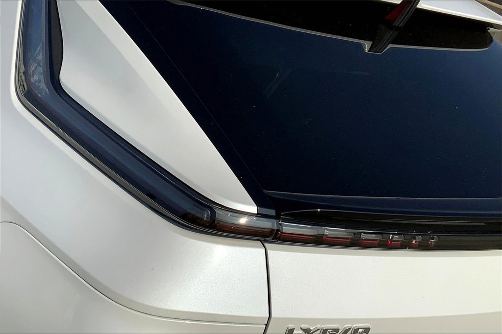 2025 Cadillac Lyriq Sport photo 13