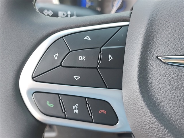 2026 Chrysler Pacifica photo 21