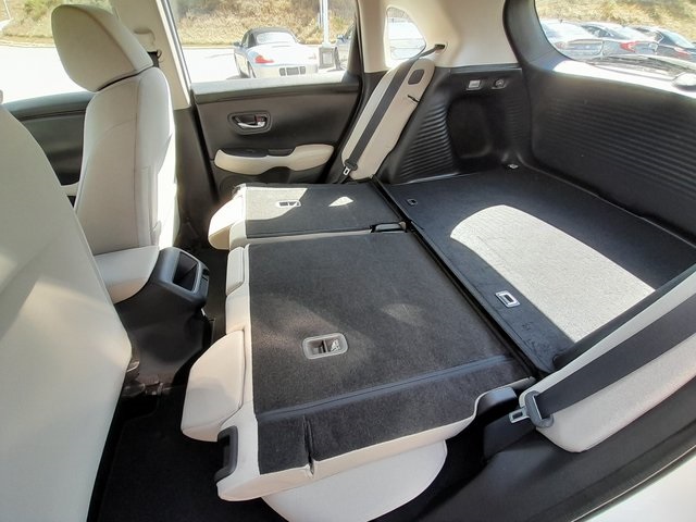 2023 Honda HR-V LX photo 40