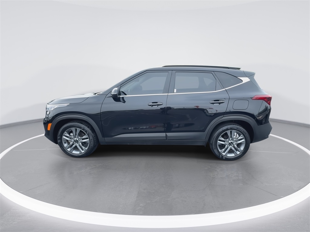 2023 Kia Seltos S photo 4