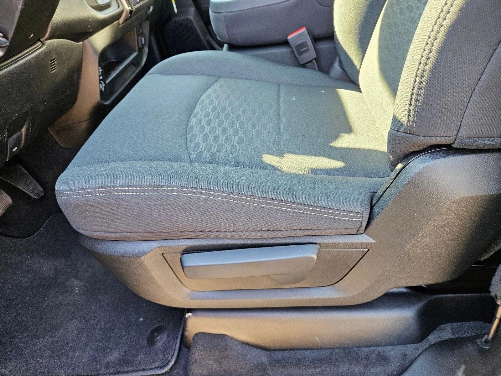 2026 Ram 2500 Tradesman photo 4