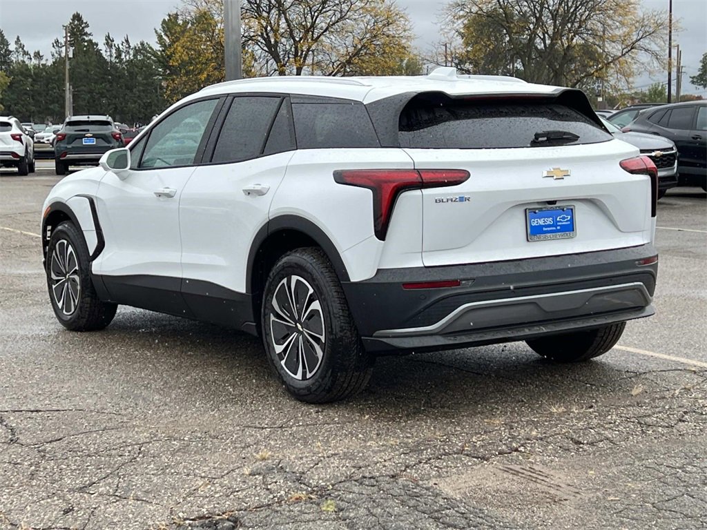 2026 Chevrolet Blazer EV photo 4