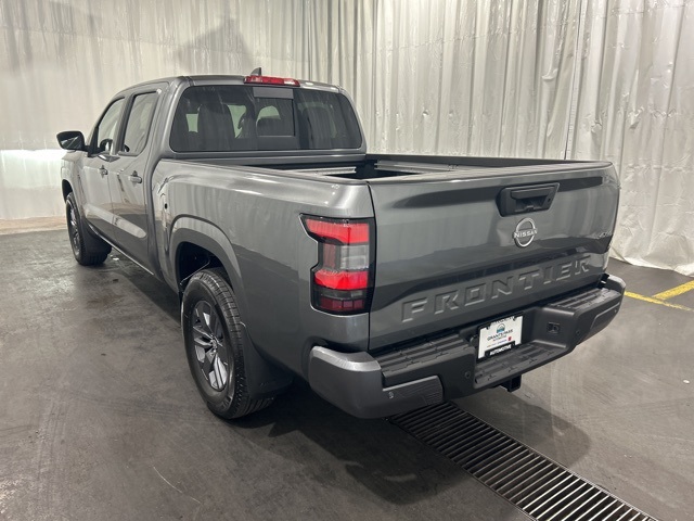 2026 Nissan Frontier Crew Cab SV photo 4