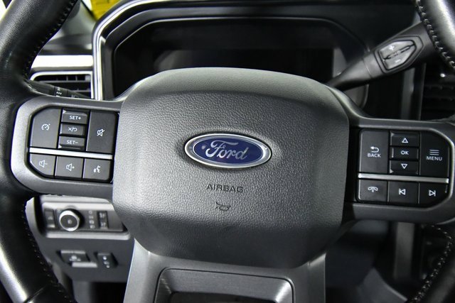 2024 Ford F-350 Lariat photo 2