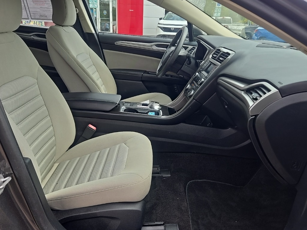 2018 Ford Fusion Hybrid S photo 20