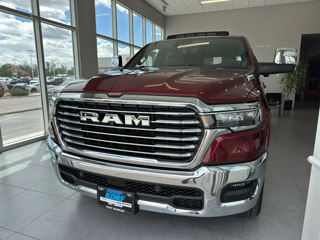2025 Ram 1500 Laramie photo 3
