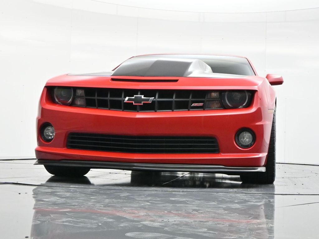 2010 Chevrolet Camaro SS photo 36