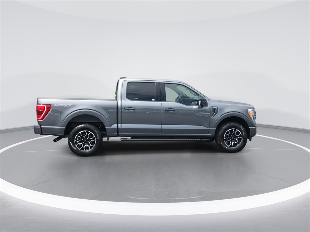 2022 Ford F-150 XLT photo 9
