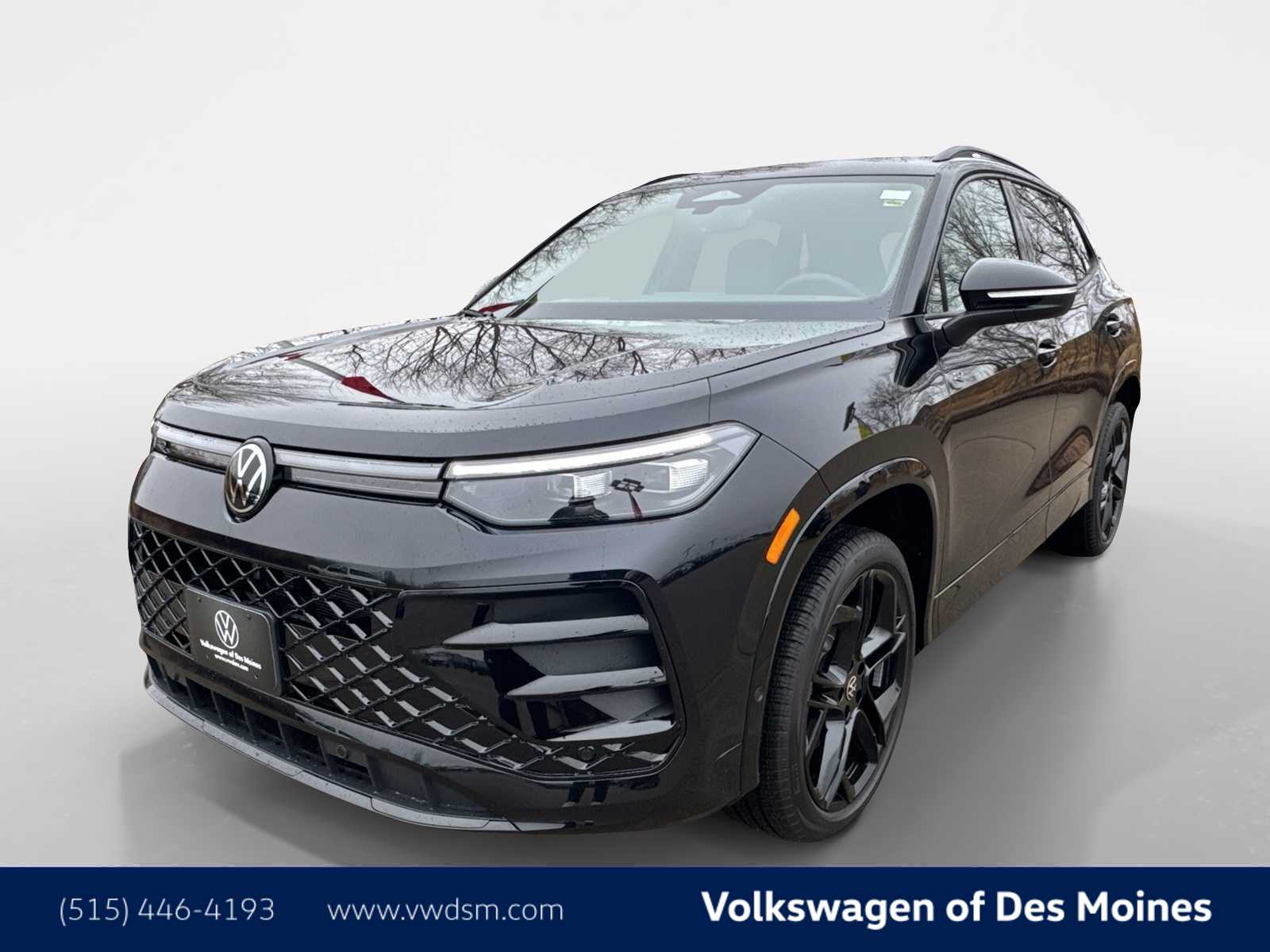 2026 Volkswagen Tiguan SE R-LINE BLACK's photo