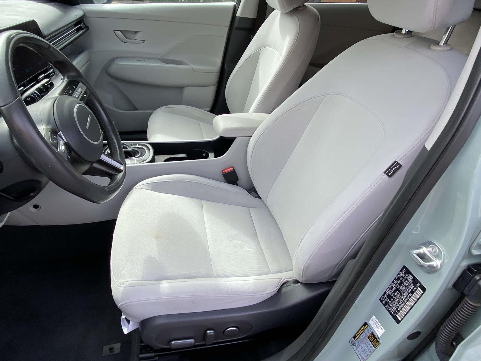 2024 Hyundai Kona SEL photo 6
