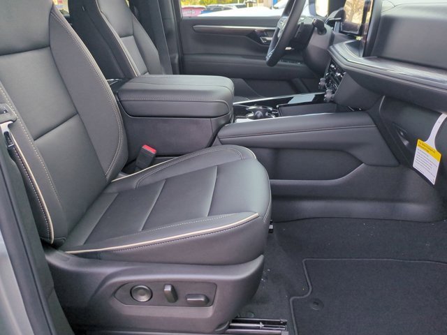 2026 Chevrolet Suburban Premier photo 23