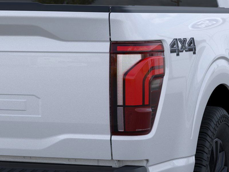 2025 Ford F-150 Lariat photo 18