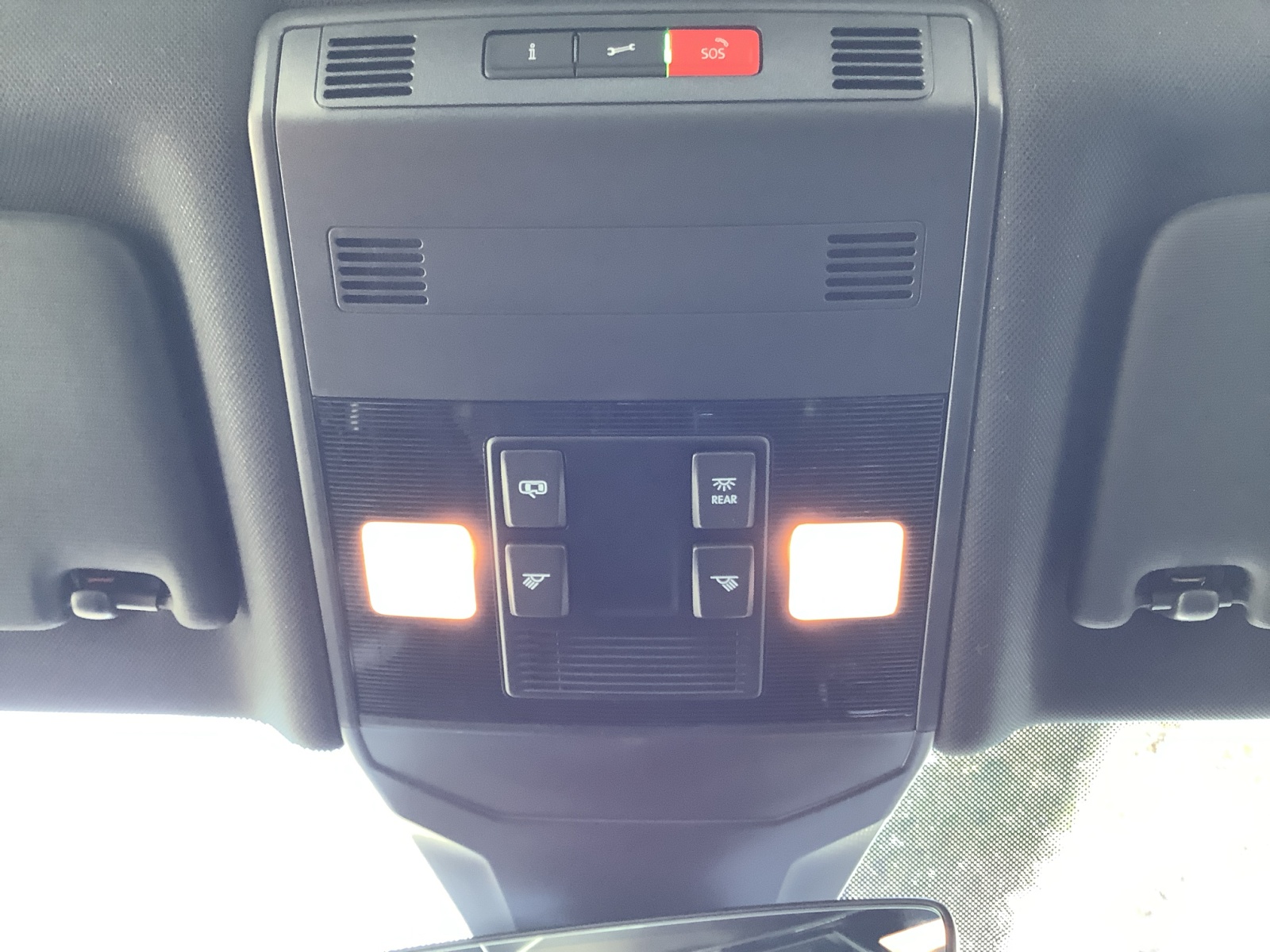 2025 Volkswagen Jetta Sport photo 18