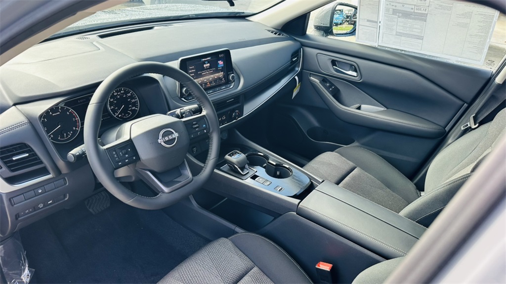 2026 Nissan Rogue SV photo 9